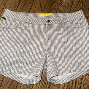 Lole Womens Shorts 2 Gray Black Striped Geometric 4" Outdoor Hiking UPF 50